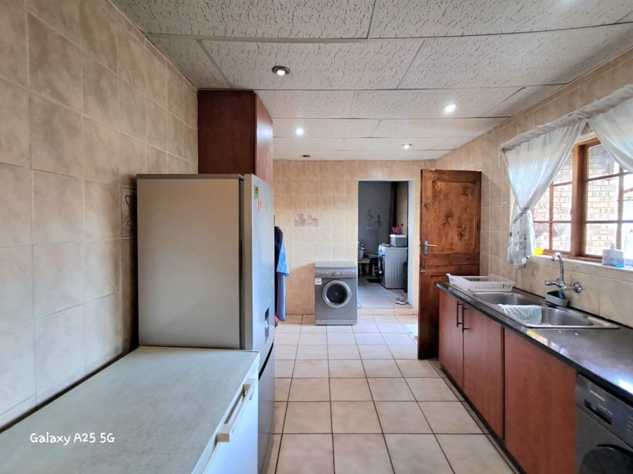 3 Bedroom Property for Sale in Vaalpark Free State